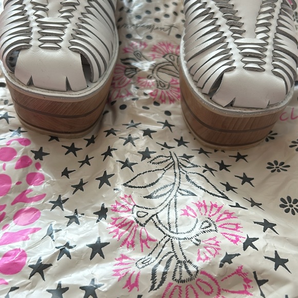 Jeffrey Campbell Free People White Wedge Sandals - Size 8 - Worn once - Picture 7 of 14